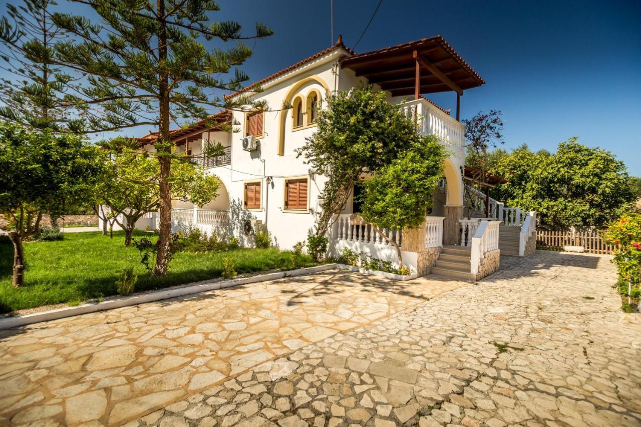 Kiki Studios Каламакион Экстерьер фото